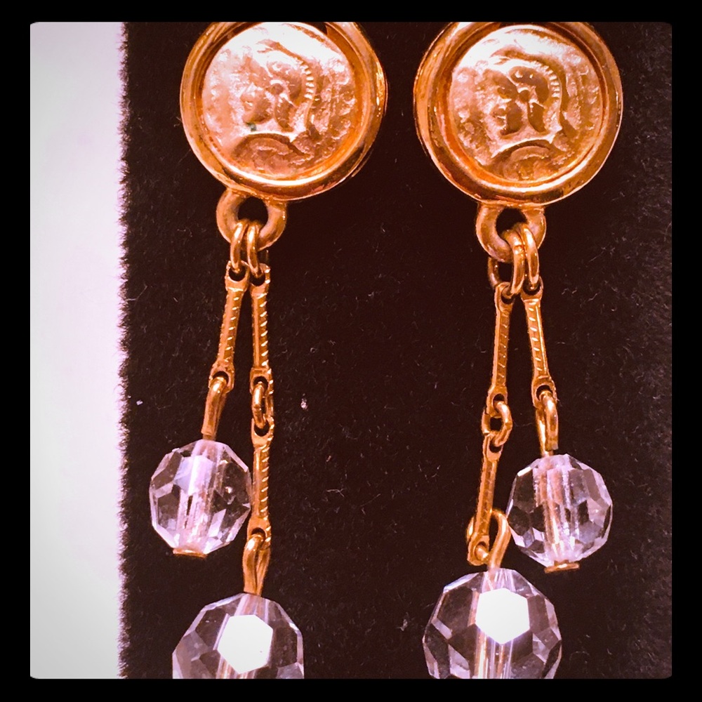 Gold coin pierced earrings